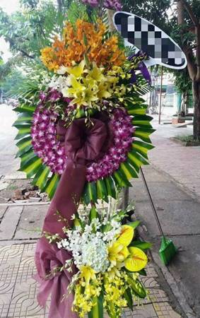 HV215 Lẵng hoa đi đám tang xã Mộc Bắc Duy Tiên Hà Nam