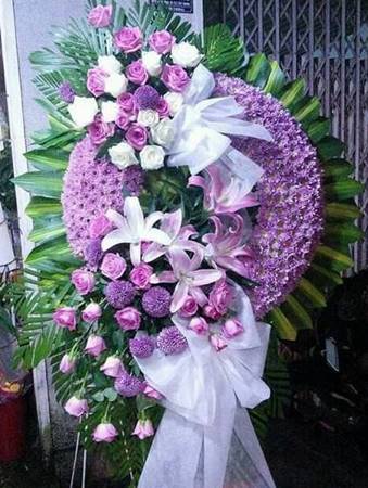 HV219 Vòng hoa đám tang đẹp xã Tiền Tiến Hải Dương