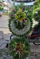 HV242 Vòng hoa đám tang xã Bãi Thơm Phú Quốc Kiên Giang